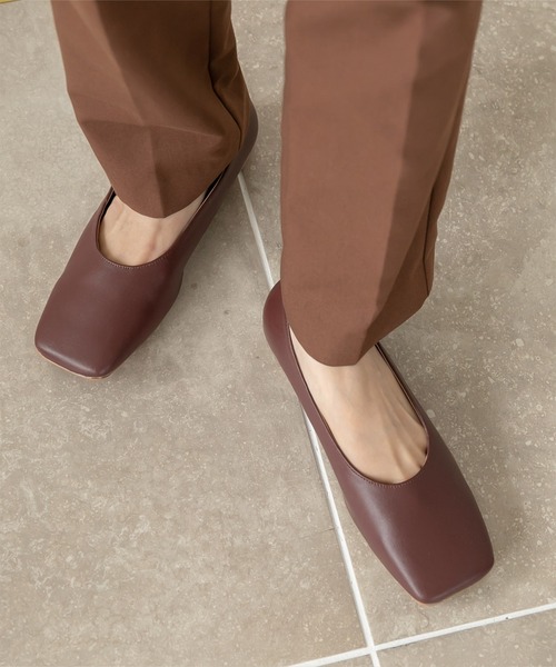 titivate（ティティベイト）の「ﾜｲﾄﾞｽｸｴｱﾄｩﾌﾗｯﾄﾊﾟﾝﾌﾟｽ（パンプス・レディース・イエロー/ブラウン/オリーブ/ブラック・S/M/L/LL）」の3枚目の写真