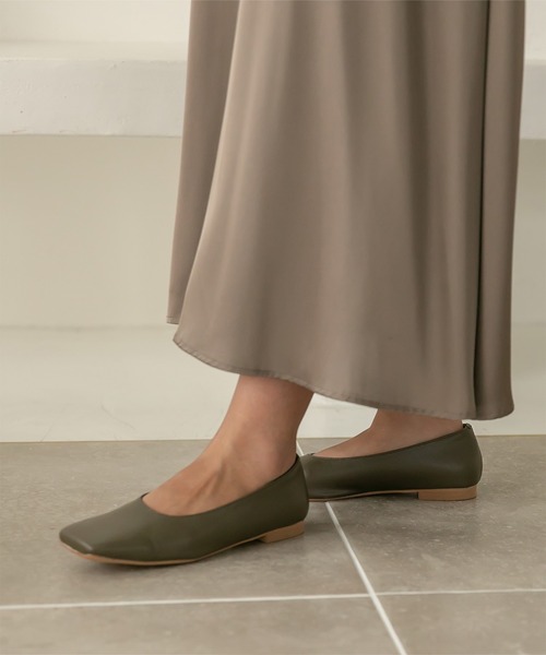 titivate（ティティベイト）の「ﾜｲﾄﾞｽｸｴｱﾄｩﾌﾗｯﾄﾊﾟﾝﾌﾟｽ（パンプス・レディース・イエロー/ブラウン/オリーブ/ブラック・S/M/L/LL）」の17枚目の写真