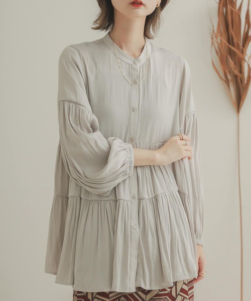 SENSE OF PLACE by URBAN RESEARCH（センスオブプレイスバイアーバンリサーチ）の「ティアードチュニックブラウス（シャツ/ブラウス・レディース・ライトベージュ/カーキ/ブラック/ラベンダー・ONE）」の3枚目の写真