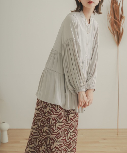 SENSE OF PLACE by URBAN RESEARCH（センスオブプレイスバイアーバンリサーチ）の「ティアードチュニックブラウス（シャツ/ブラウス・レディース・ライトベージュ/カーキ/ブラック/ラベンダー・ONE）」の5枚目の写真