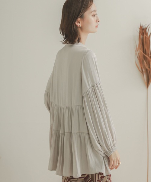 SENSE OF PLACE by URBAN RESEARCH（センスオブプレイスバイアーバンリサーチ）の「ティアードチュニックブラウス（シャツ/ブラウス・レディース・ライトベージュ/カーキ/ブラック/ラベンダー・ONE）」の8枚目の写真