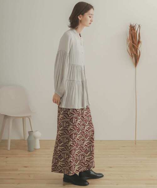 SENSE OF PLACE by URBAN RESEARCH（センスオブプレイスバイアーバンリサーチ）の「ティアードチュニックブラウス（シャツ/ブラウス・レディース・ライトベージュ/カーキ/ブラック/ラベンダー・ONE）」の12枚目の写真