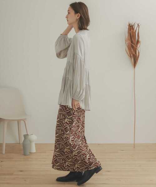 SENSE OF PLACE by URBAN RESEARCH（センスオブプレイスバイアーバンリサーチ）の「ティアードチュニックブラウス（シャツ/ブラウス・レディース・ライトベージュ/カーキ/ブラック/ラベンダー・ONE）」の13枚目の写真