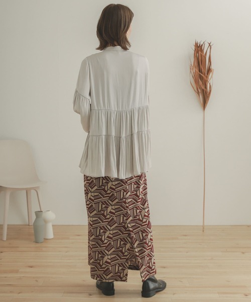 SENSE OF PLACE by URBAN RESEARCH（センスオブプレイスバイアーバンリサーチ）の「ティアードチュニックブラウス（シャツ/ブラウス・レディース・ライトベージュ/カーキ/ブラック/ラベンダー・ONE）」の14枚目の写真