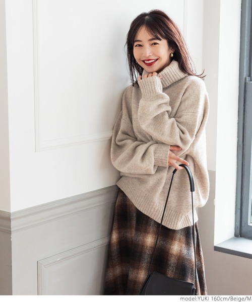 coca（coca）（コカ）の「＼新色登場／ヤク風ふんわりオフタートル（ニット/セーター・レディース・チャコールグレー/ベージュ/イエロー/ブルー/グレー/ブラック/ライトブルー・M/L）」の17枚目の写真