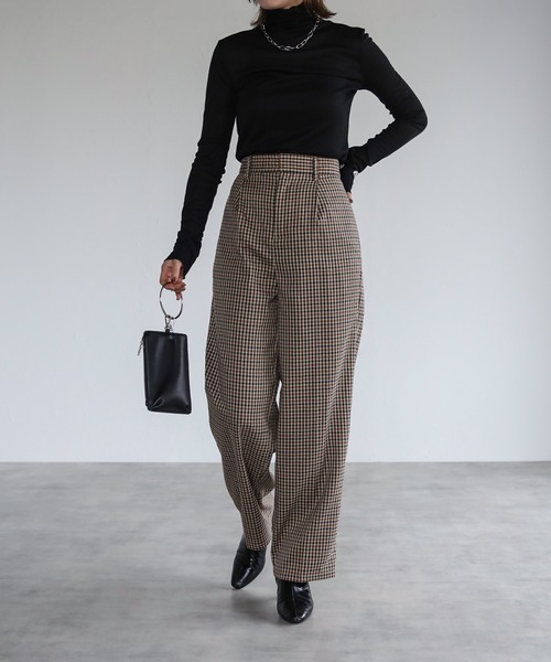 4youstory（フォーユーストーリー）の「チェック柄ストレートパンツ（スラックス・レディース・レッド/ブラウン・FREE）」の3枚目の写真