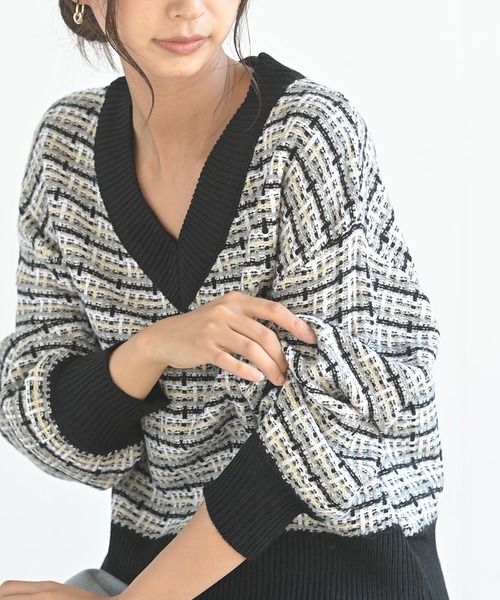 rps(アールピーエス)の「ツイードルックVネックニットプルオーバー(ニット/セーター・レディース・ブラック/ベージュ/オフホワイト・M)」の20枚目の写真