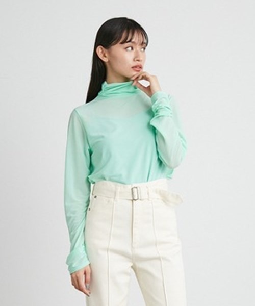 LILY BROWN(リリーブラウン)の「パッカリングルーズシアートップス(Tシャツ/カットソー・レディース・ベージュ/ブラック/ブラウン/ミント・FREE)」の1枚目の写真