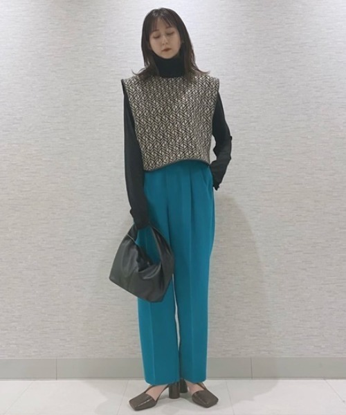 LILY BROWN(リリーブラウン)の「パッカリングルーズシアートップス(Tシャツ/カットソー・レディース・ベージュ/ブラック/ブラウン/ミント・FREE)」の7枚目の写真