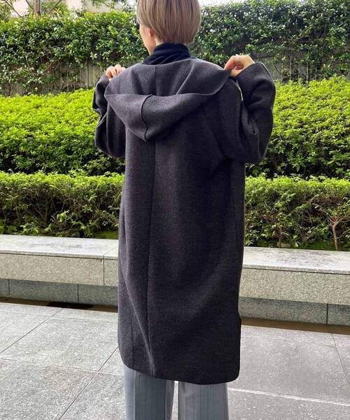 THE SHOP TK （ザ ショップ ティーケー ）の「◆ダブルフェイス圧縮シャージフーディーコート（カーディガン/ボレロ・レディース・チャコールグレー/アイボリー・12/13）」の3枚目の写真