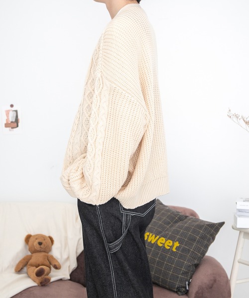 PairPair(ペアペア)の「ケーブルカーディガン(ユニセックス)(カーディガン/ボレロ・レディース・グリーン/アイボリー/キャメル・MEDIUM/LARGE)」の11枚目の写真