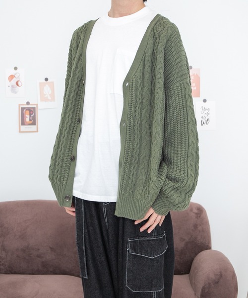 PairPair(ペアペア)の「ケーブルカーディガン(ユニセックス)(カーディガン/ボレロ・レディース・グリーン/アイボリー/キャメル・MEDIUM/LARGE)」の21枚目の写真