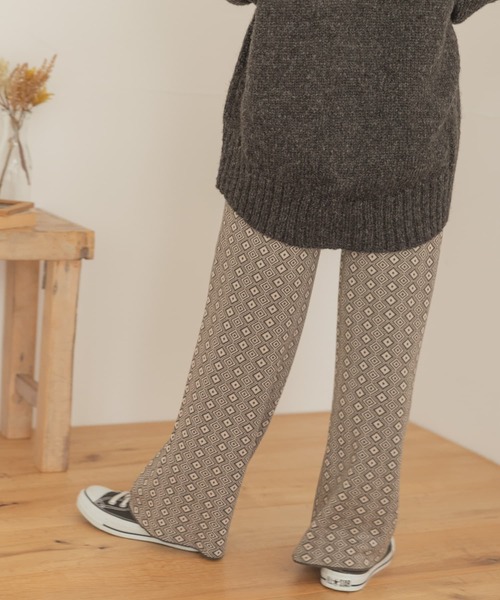 ITEMS URBANRESEARCH(アイテムズ アーバンリサーチ)の「ジャガードニットパンツ(その他パンツ・レディース・ブラウン/グリーン/モカ・FREE)」の13枚目の写真