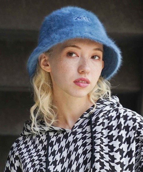 X-girl（エックスガール）の「FEATHER YARN HAT（ハット・レディース・ブルー/ブラウン/ブラック・ONE SIZE）」の3枚目の写真