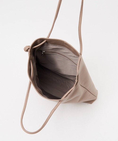 collex（コレックス）の「【別注】THE CASE×collex 2WAYレザー巾着トートバッグ（トートバッグ・レディース・ブラック/ベージュ/カーキ/オフホワイト・フリー）」の20枚目の写真