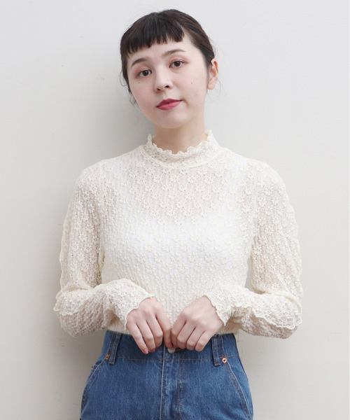 Dot&Stripes CHILD WOMAN(ドットアンドストライプス チャイルドウーマン)の「縮絨ラッセルレース メローハイネックプルオーバー(Tシャツ/カットソー・レディース・アイボリー/ブラック/グリーン・FREE)」の6枚目の写真