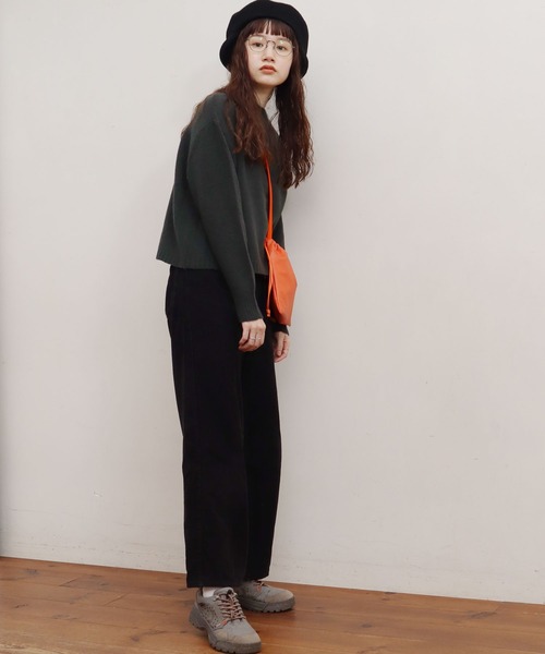 fig Ｌondon（フィグロンドン）の「apple leather KINCHAKU（ショルダーバッグ・レディース・ブラック/オレンジ・FREE）」の17枚目の写真