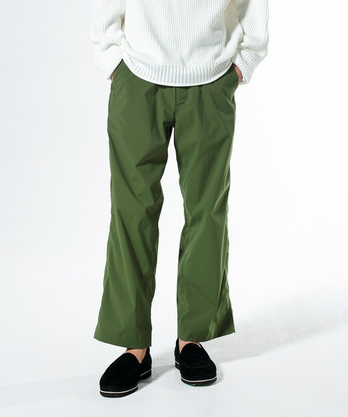 VICTIM(ヴィクティム)の「VICTIM ヴィクティム / EASY CHINO PANTS タイプライターイージーチノパンツ 撥水 防水 / VTM-22-P-013(チノパンツ・メンズ・ブラック/オリーブ・L/XL/M)」の2枚目の写真