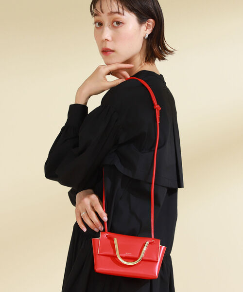 Ray BEAMS（レイビームス）の「BEAURE × Ray BEAMS / 別注 ミニ ショルダー バッグ（ショルダーバッグ・レディース・レッド/ベージュ・ONE SIZE）」の2枚目の写真