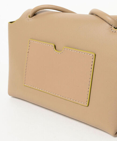 Ray BEAMS（レイビームス）の「BEAURE × Ray BEAMS / 別注 ミニ ショルダー バッグ（ショルダーバッグ・レディース・レッド/ベージュ・ONE SIZE）」の8枚目の写真