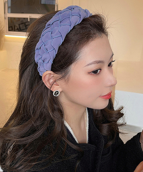 c.u.l（シーユーエル）の「【c.u.l】編み込み風ボリュームカチューシャ cula328（カチューシャ・レディース・アイボリー/ピンク/ブラック/ベージュ/ブルー・FREE）」の4枚目の写真