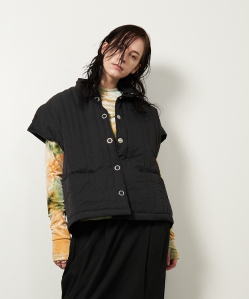 Solace(ソレイス)の「ストライプキルティング中綿ベスト(ダウンベスト・レディース・アイボリー/ブラック・FREE)」の7枚目の写真