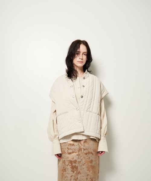 Solace(ソレイス)の「ストライプキルティング中綿ベスト(ダウンベスト・レディース・アイボリー/ブラック・FREE)」の14枚目の写真