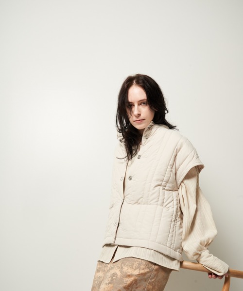 Solace(ソレイス)の「ストライプキルティング中綿ベスト(ダウンベスト・レディース・アイボリー/ブラック・FREE)」の19枚目の写真