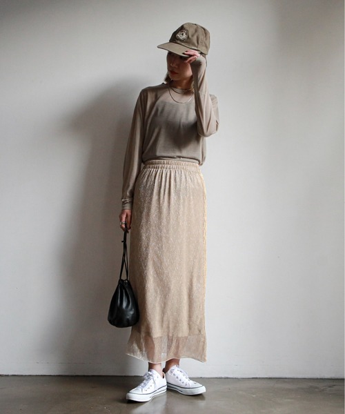 feepur(フェピュール)の「グリッターシアータイトスカート(スカート・レディース・ブラック/ベージュ/ブルー・SMALL/MEDIUM)」の7枚目の写真