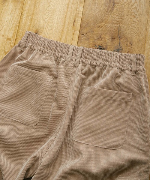 ITEMS URBANRESEARCH（アイテムズ アーバンリサーチ）の「スプリング ワッフルコーデュロイパンツ（その他パンツ・メンズ・ベージュ/ブラック/カーキ・LARGE/MEDIUM）」の21枚目の写真