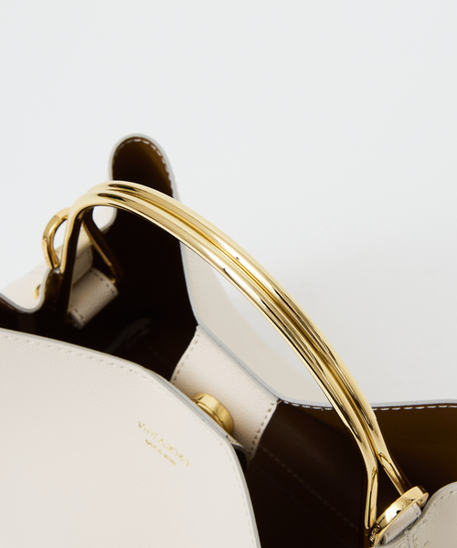 VIOLAd'ORO（ヴィオラドーロ）の「【VIOLAd’ORO】SYDNEY（ハンドバッグ・レディース・オフホワイト/チャコールグレー・フリー）」の7枚目の写真