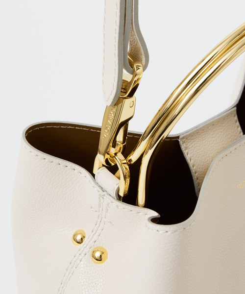 VIOLAd'ORO（ヴィオラドーロ）の「【VIOLAd’ORO】SYDNEY（ハンドバッグ・レディース・オフホワイト/チャコールグレー・フリー）」の14枚目の写真