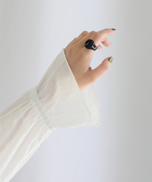 select MOCA（セレクトモカ）の「オーバルカラーリング（リング・レディース・ホワイト/ブラック・FREE）」の3枚目の写真