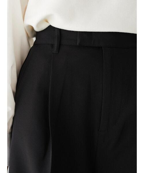 Green　Parks（グリーンパークス）の「・ELENCARE DUE ハーフパンツ（その他パンツ・レディース・ブラック/ライトカーキ・FREE）」の6枚目の写真