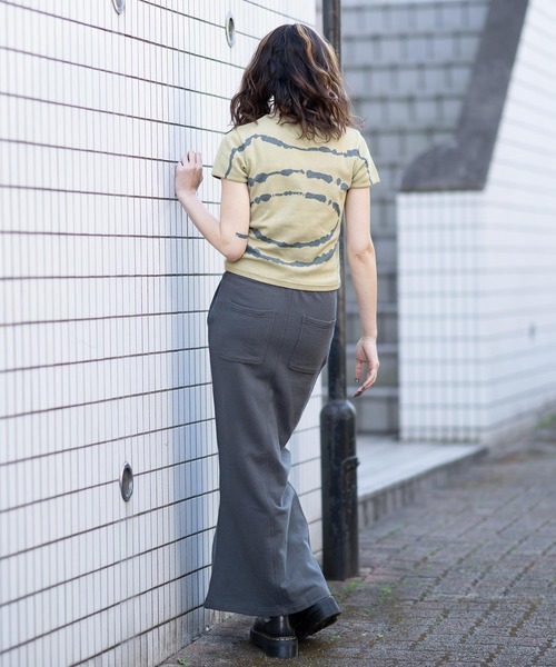 X-girl(エックスガール)の「CIRCLE TIE-DYE S/S BABY TEE(Tシャツ/カットソー・レディース・ネイビー/ベージュ・M/S)」の5枚目の写真