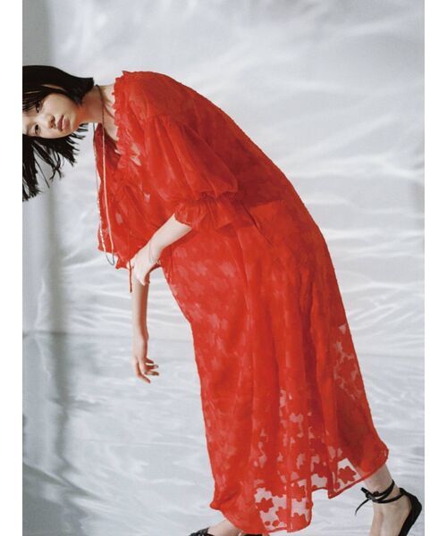 merry jenny（メリージェニー）の「シアーflowerパフギャザーワンピース（ワンピース・レディース・ブラック/レッド/アイボリー・FREE）」の11枚目の写真