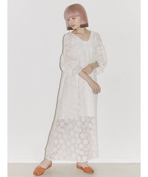 merry jenny（メリージェニー）の「シアーflowerパフギャザーワンピース（ワンピース・レディース・ブラック/レッド/アイボリー・FREE）」の8枚目の写真