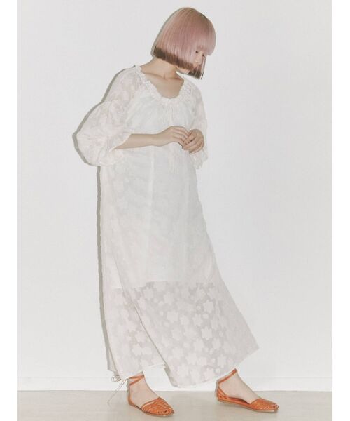 merry jenny（メリージェニー）の「シアーflowerパフギャザーワンピース（ワンピース・レディース・ブラック/レッド/アイボリー・FREE）」の13枚目の写真