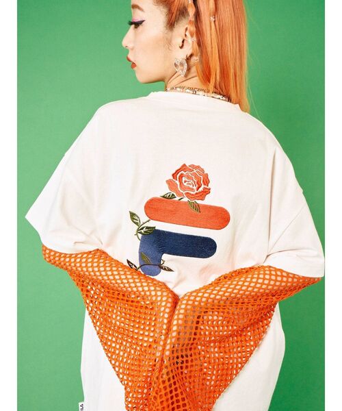 FILA（フィラ）の「FILA Tシャツ【コラボ】（Tシャツ/カットソー・レディース・ブラック/オフホワイト/ブルー・MEDIUM）」の20枚目の写真