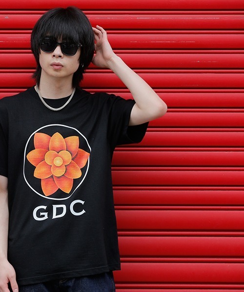 GDC（ジーディーシー）の「BLACK FRAME SUNGLASSES（サングラス・メンズ・ブラック/グレー/ブルー・FREE）」の6枚目の写真