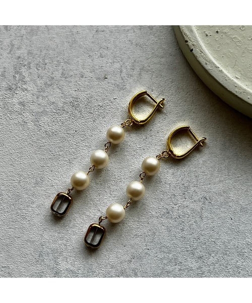 tone(トーン)の「【-lensa-】綺麗めロングピアス(MA)(ピアス(両耳用)・レディース・ゴールド・FREE)」の3枚目の写真