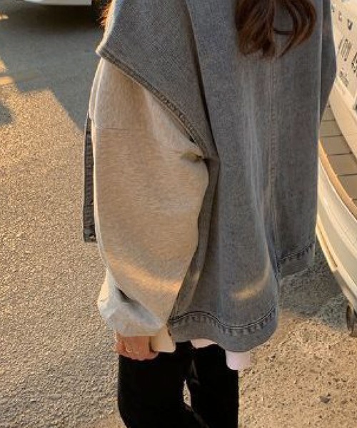 meJane（ミージェーン）の「フラップポケット ドロップショルダーデニムジレ（デニムジャケット・レディース・ブラック/ブルー・FREE）」の12枚目の写真