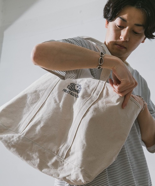 FRUIT OF THE LOOM（フルーツオブザルーム）の「『別注』FRUIT OF THE LOOM×DOORS　刺繍トートバッグ（トートバッグ・メンズ・ホワイト/ベージュ・ONE）」の4枚目の写真
