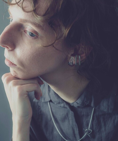 and cloud（アンドクラウド）の「Haze Clear Earcuff（イヤーカフ・レディース・ホワイト系その他/クリア・FREE）」の10枚目の写真