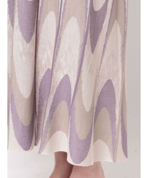 LAGUNAMOON（ラグナムーン）の「ウェーブジャガードニットワンピース（ワンピース・レディース・パープル/イエロー・SMALL/MEDIUM）」の6枚目の写真