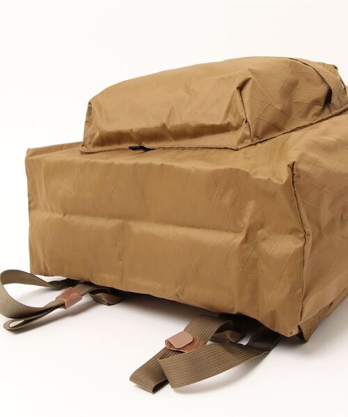 MAKAVELIC(マキャベリック)の「MAKAVELIC/マキャベリック/バックパック/@/LO TECH DAYPACK(バックパック/リュック・メンズ・ベージュ/グリーン・FREE)」の3枚目の写真
