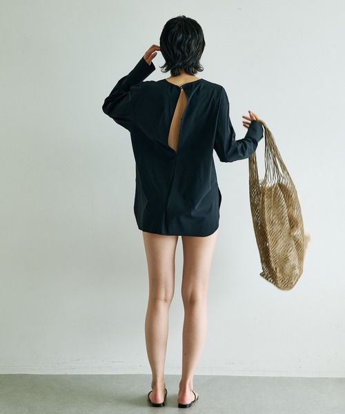 Whim Gazette（ウィムガゼット）の「SWIM ラッシュガード（ラッシュガード・レディース・ブラック/ブラウン・FREE）」の4枚目の写真