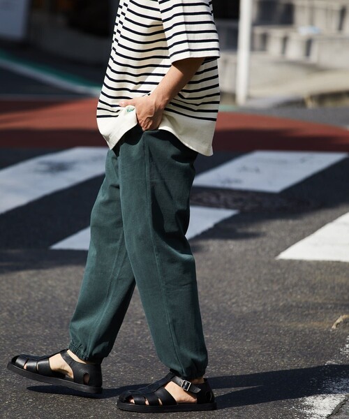 FREAK'S STORE（フリークスストア）の「FREAK'S STORE/フリークスストア ピグメント ライトウェイト スウェットパンツ/天竺素材 ロングパンツ コットンパンツ（スウェットパンツ・メンズ・アッシュグレー/グリーン/スミクロ/グレイッシュベージュ・SMALL/MEDIUM/LARGE）」の8枚目の写真