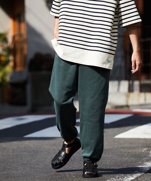 FREAK'S STORE（フリークスストア）の「FREAK'S STORE/フリークスストア ピグメント ライトウェイト スウェットパンツ/天竺素材 ロングパンツ コットンパンツ（スウェットパンツ・メンズ・アッシュグレー/グリーン/スミクロ/グレイッシュベージュ・SMALL/MEDIUM/LARGE）」の5枚目の写真