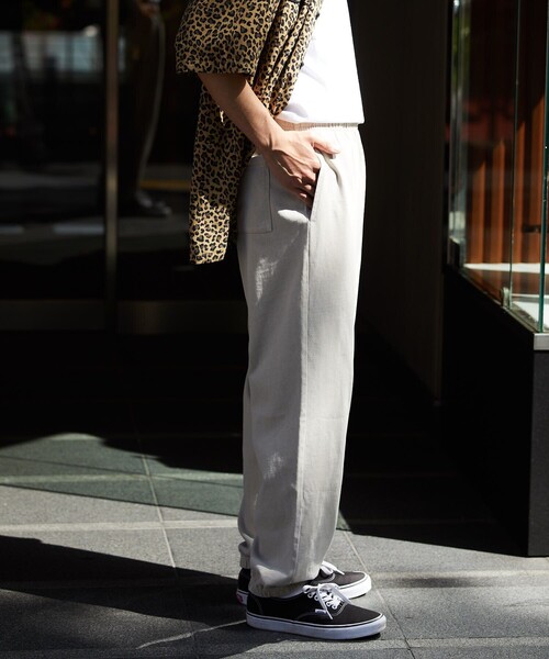 FREAK'S STORE（フリークスストア）の「FREAK'S STORE/フリークスストア ピグメント ライトウェイト スウェットパンツ/天竺素材 ロングパンツ コットンパンツ（スウェットパンツ・メンズ・アッシュグレー/グリーン/スミクロ/グレイッシュベージュ・SMALL/MEDIUM/LARGE）」の21枚目の写真